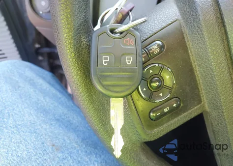 2015 Ford F-250 Xlt z USA, uszkodzony, nr VIN 1FT7W2BT6FED40510